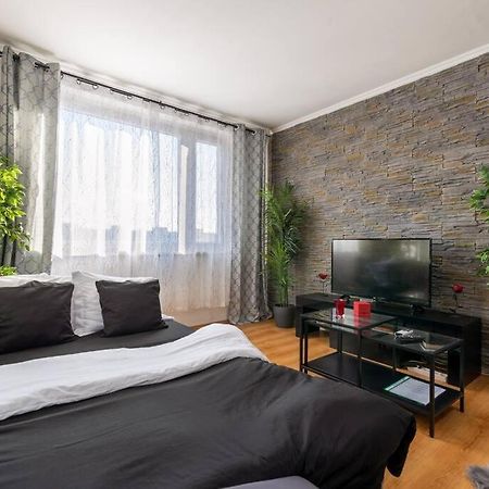 Апартаменти Spacious And Bright Flat Between Airport & Center Будапешт Екстер'єр фото