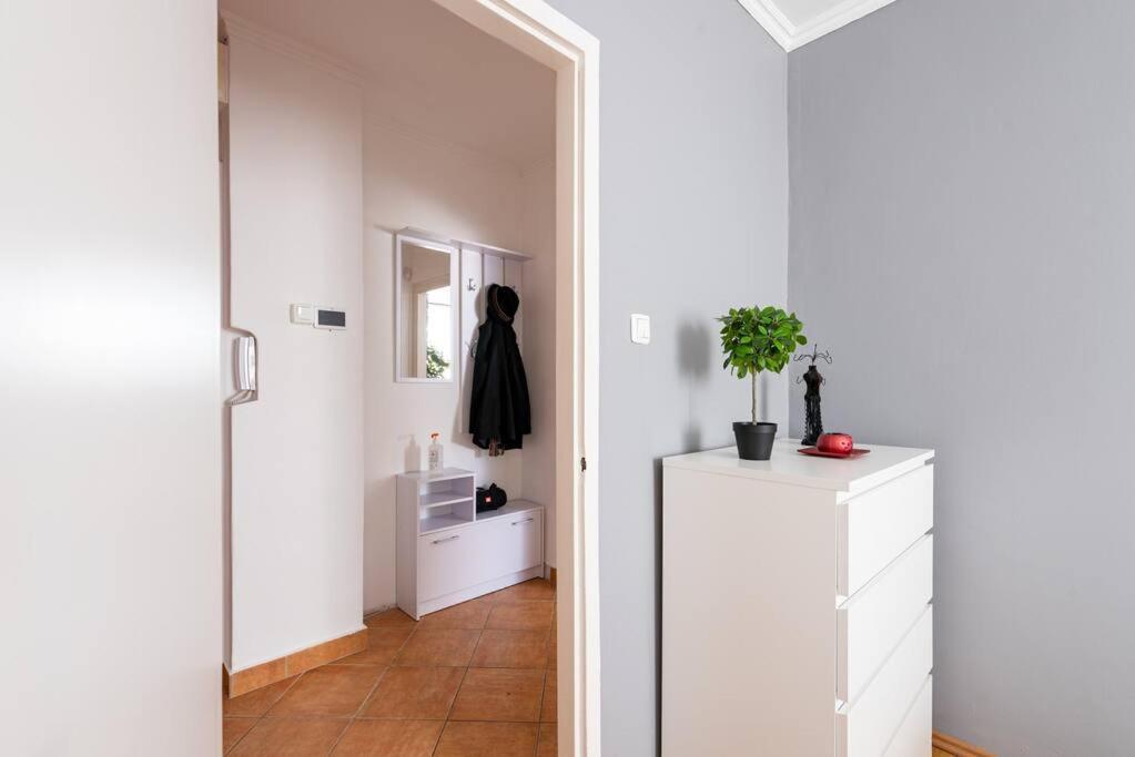 Апартаменти Spacious And Bright Flat Between Airport & Center Будапешт Екстер'єр фото