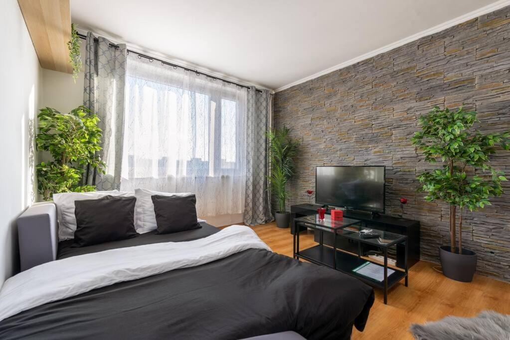 Апартаменти Spacious And Bright Flat Between Airport & Center Будапешт Екстер'єр фото