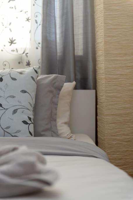 Апартаменти Spacious And Bright Flat Between Airport & Center Будапешт Екстер'єр фото